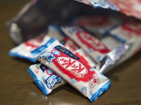 ネスレ キットカットのクッキー クリームが気になったので食べてみた The Life Of Bitan ネスレ キットカットのクッキー クリームが気になったので食べてみた The Life Of Bitan